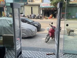 cong tu sieu thi Foxcom EAS HP7012